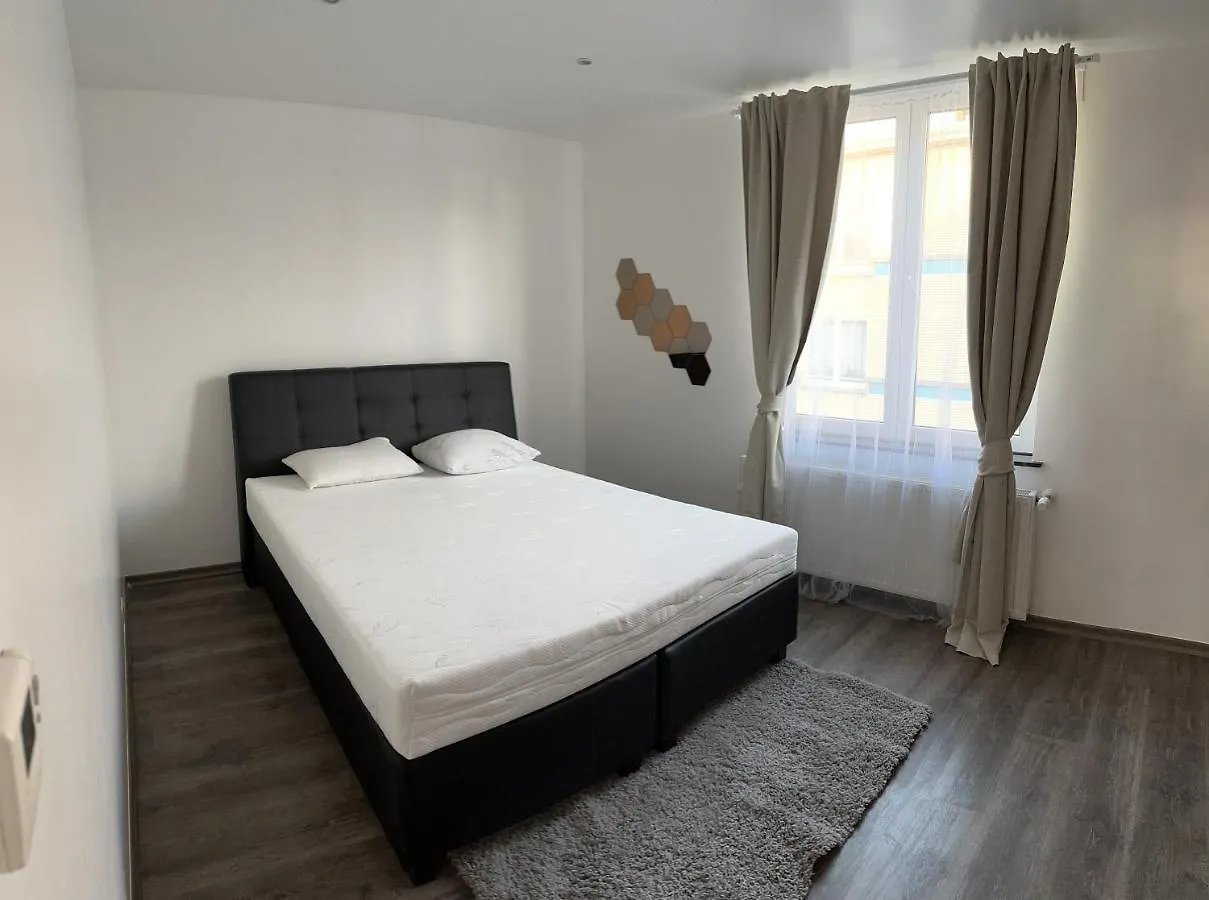 Modern Apartament 1 Bedroom+Living location